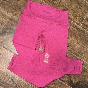 New FLEO leggings